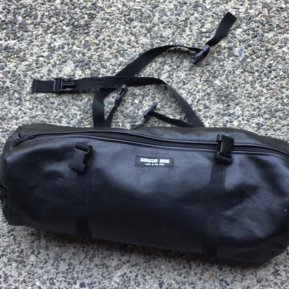 - Saraceni Leather bag